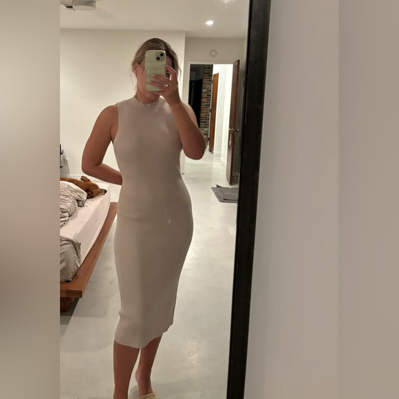 Ribbed Sleeveless Beige High Neck Midi Dress - Picture 7 of 7